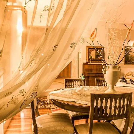 Fantastic House With Garden * Сере