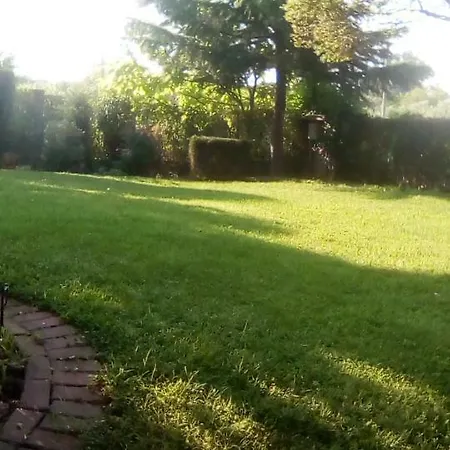 Fantastic House With Garden * Сере